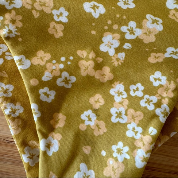 GILLIA High Waisted Ditsy Floral Bikini - Picture 6 of 11